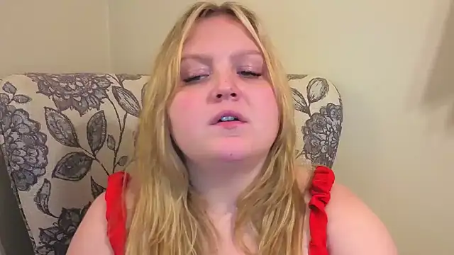 PhatAssBlond webcam