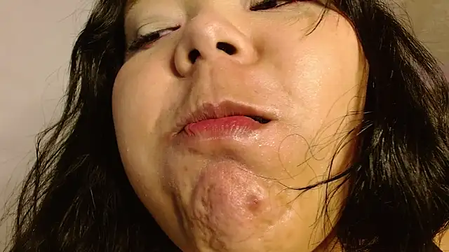 sexychubby___ webcam