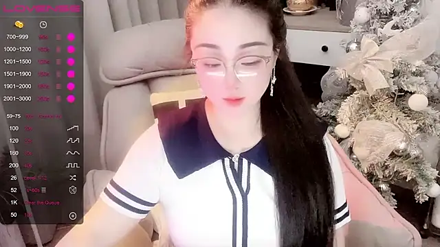 Monica-666888- webcam