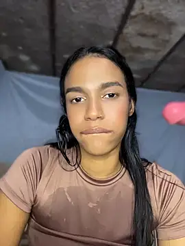 Webcam Model (FlorSalvaje_) is live