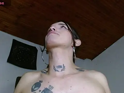 Scarlett_crastrawberry webcam