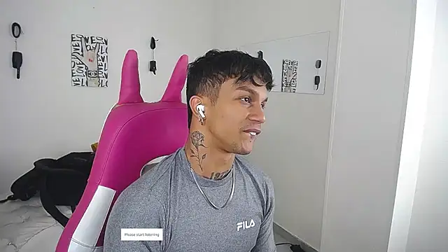 Leonard_Price webcam