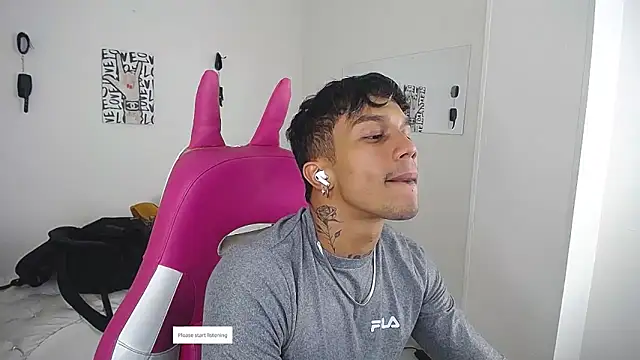 Leonard_Price webcam