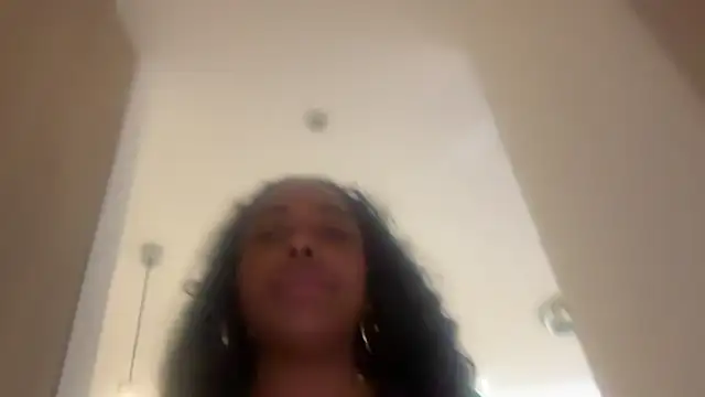 ChocolateCakeQueen webcam