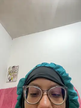 Webcam Model (Valen_1990)  is live.Free join now!