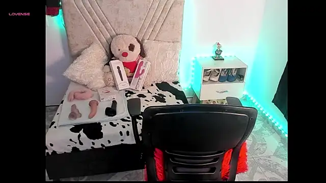 Mia_Victoria22 webcam