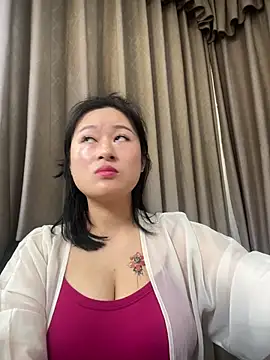 美女Yolanda9在线直播
