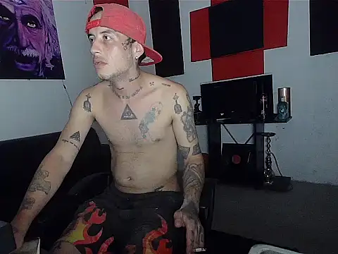 patrik_tattoo_ webcam