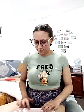 bellastorme04 webcam