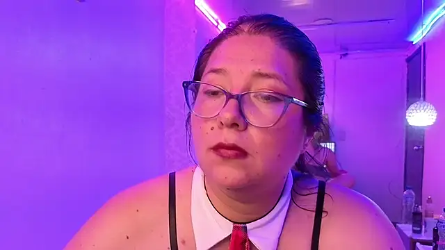 scarlett_widow_ (F milf) - ass in oil