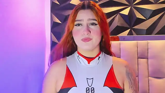 megan_whitee__ webcam