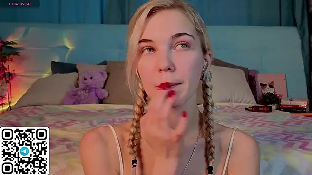 Aurora_Bennet webcam