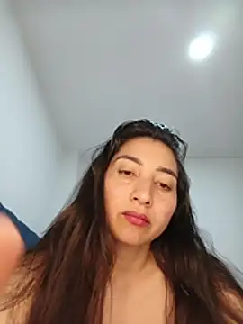 ANGELY_WET_JEET webcam