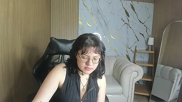Amara_tf webcam