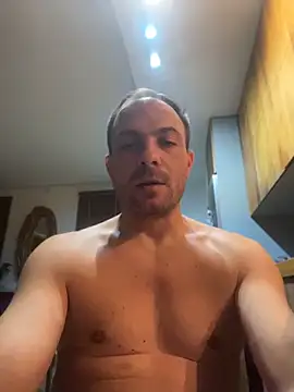 adventurehotman (Ask my age) - lCum shoot 2