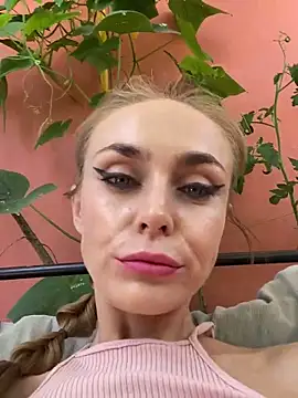 White_mistress webcam