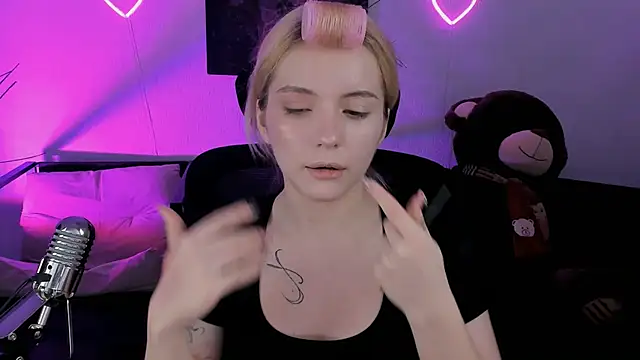 AuroraWrenfield webcam