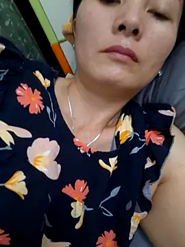 Baby-loveass69 webcam