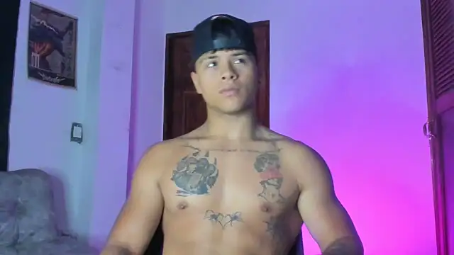 Dominic_Biker__ webcam