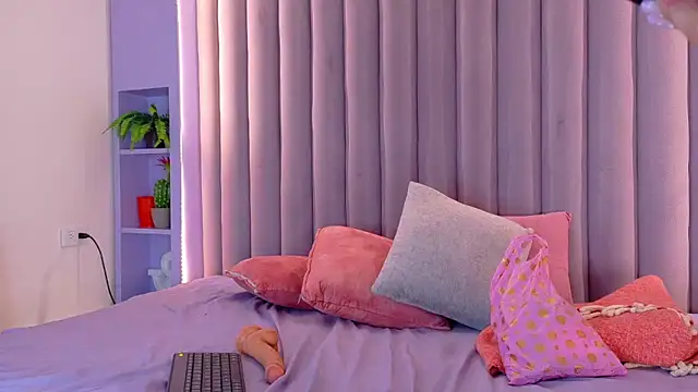 AmberStonne__ webcam