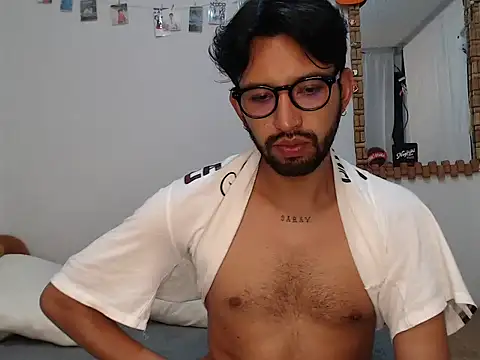 thomass1018 webcam