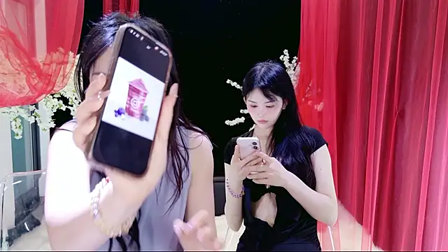 Banana-Milk69 webcam