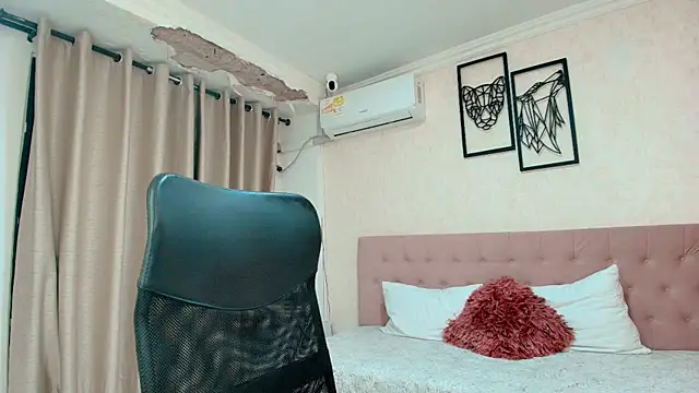 littlemolly_walcott webcam