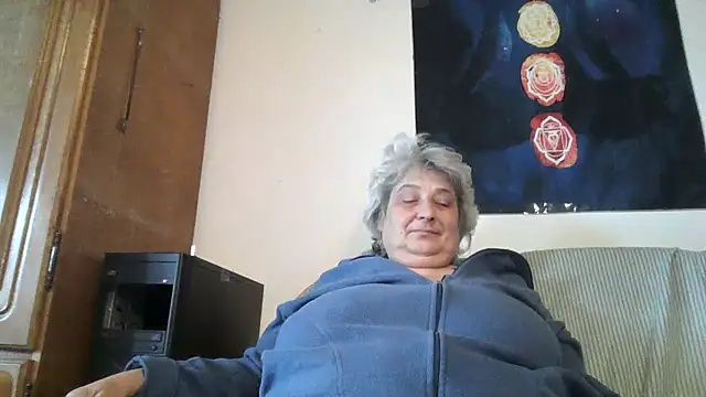 ExquisiteMature webcam