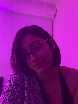 LilithMonette webcam