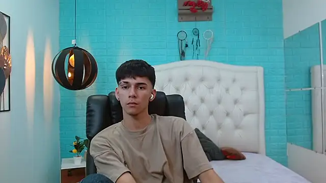 AmethystShadow17 webcam