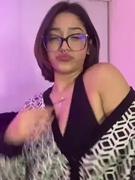 LilithMonette webcam