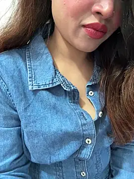 riya_sharma11 webcam