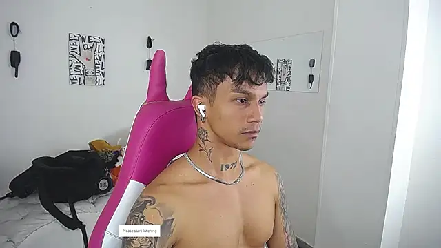 Leonard_Price webcam