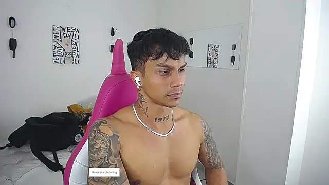 Leonard_Price webcam