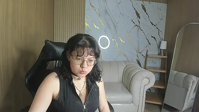 Amara_tf webcam