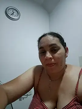 MirandaSoto webcam