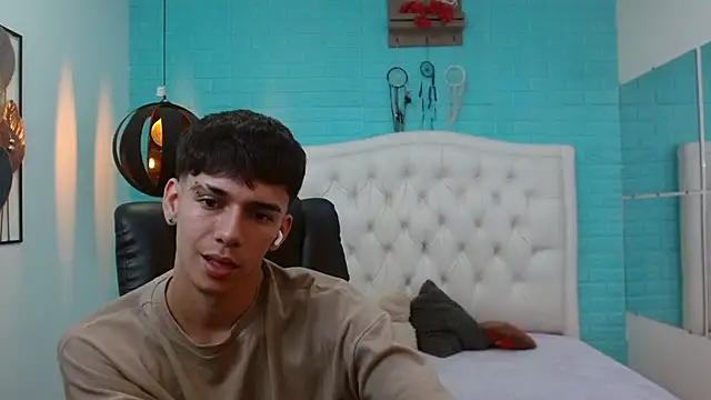 AmethystShadow17 webcam