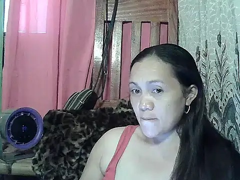 prettymomma24xx webcam