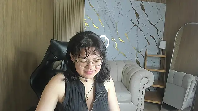 Amara_tf webcam