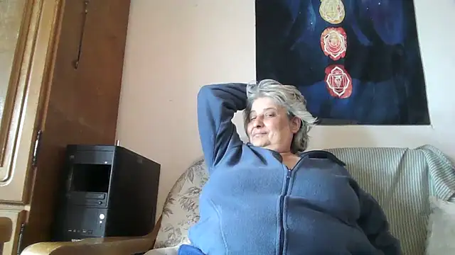 ExquisiteMature webcam