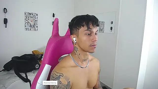 Leonard_Price webcam