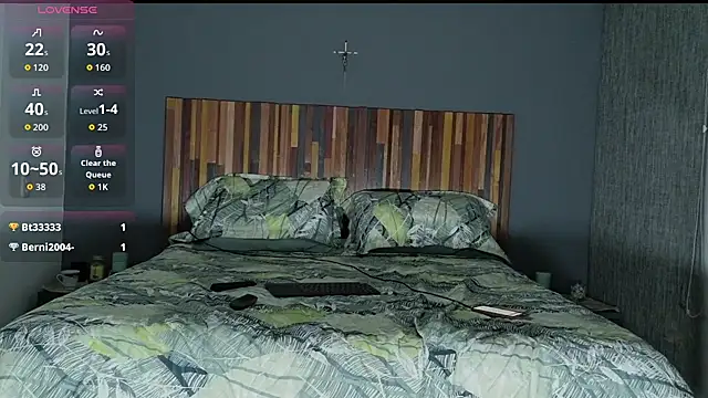 LauraaPeachh1 webcam