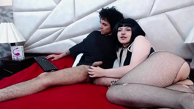 Nyx_and_Arian webcam