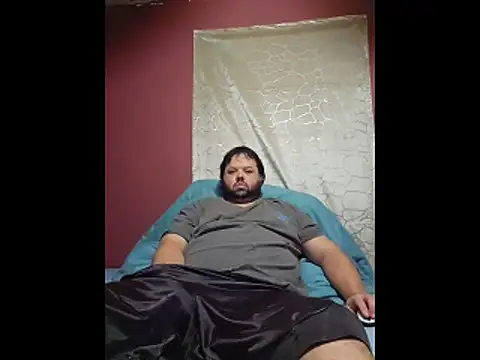 Strongbutgentle36 webcam