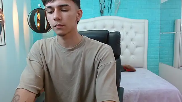 AmethystShadow17 webcam