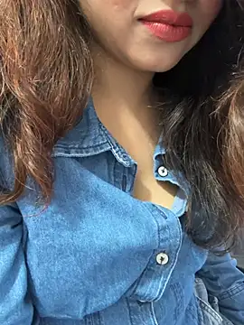 Webcam Model (riya_sharma11)  is live.Free join now!