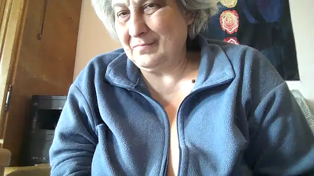 ExquisiteMature webcam