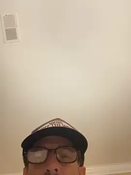 Pink-Tip-Bunny webcam