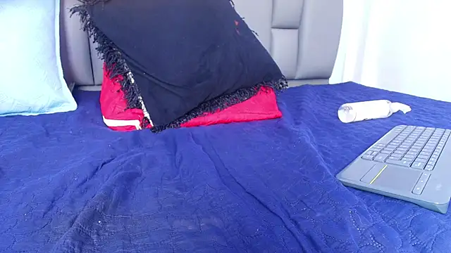 melany_roberts_ webcam