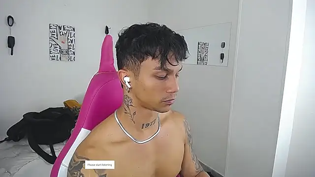 Leonard_Price webcam